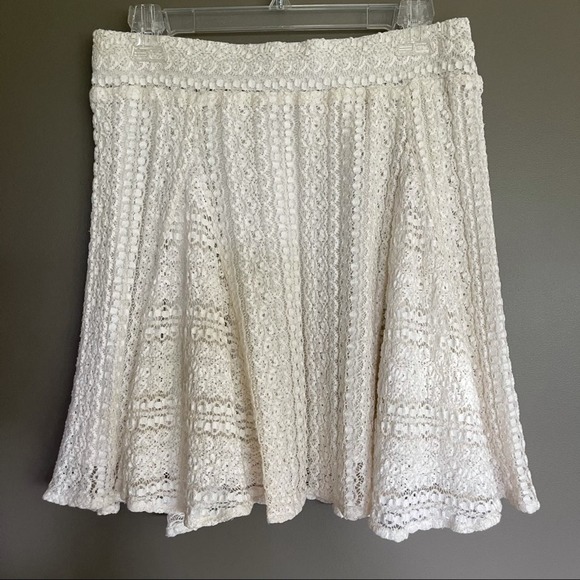 IRO Teejay Crochet Lace Mini Skirt in Ecru Size 8 Cream Off White A-Line Flouncy - Picture 7 of 16